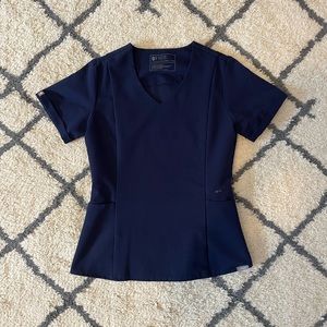 Good condition Figs scrub top.